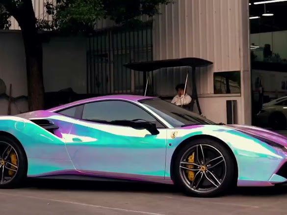 Gloss Rainbow Ghost Flip Chrome