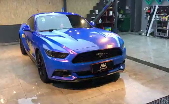 Gloss Metallic Red on Blue Pearlescent