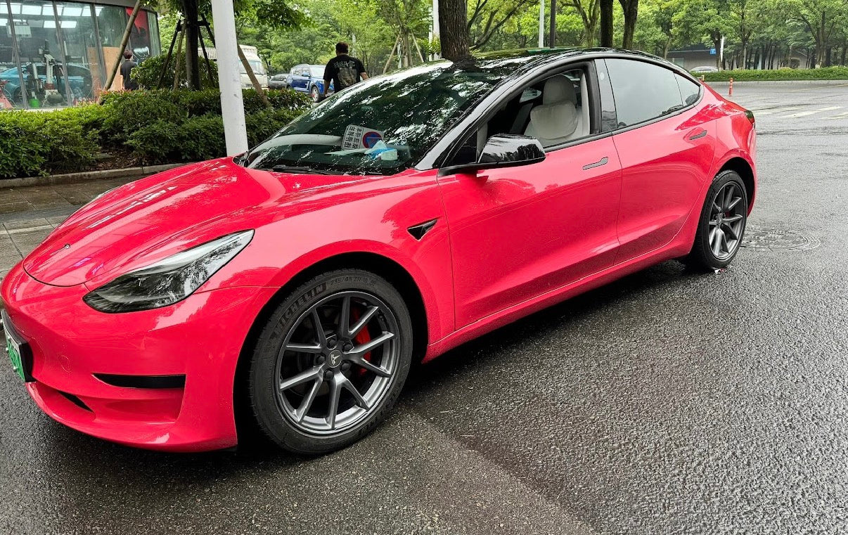 Gloss Strawberry Red