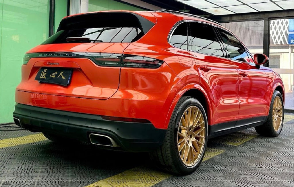 Gloss BMW Sakhir Orange Metallic