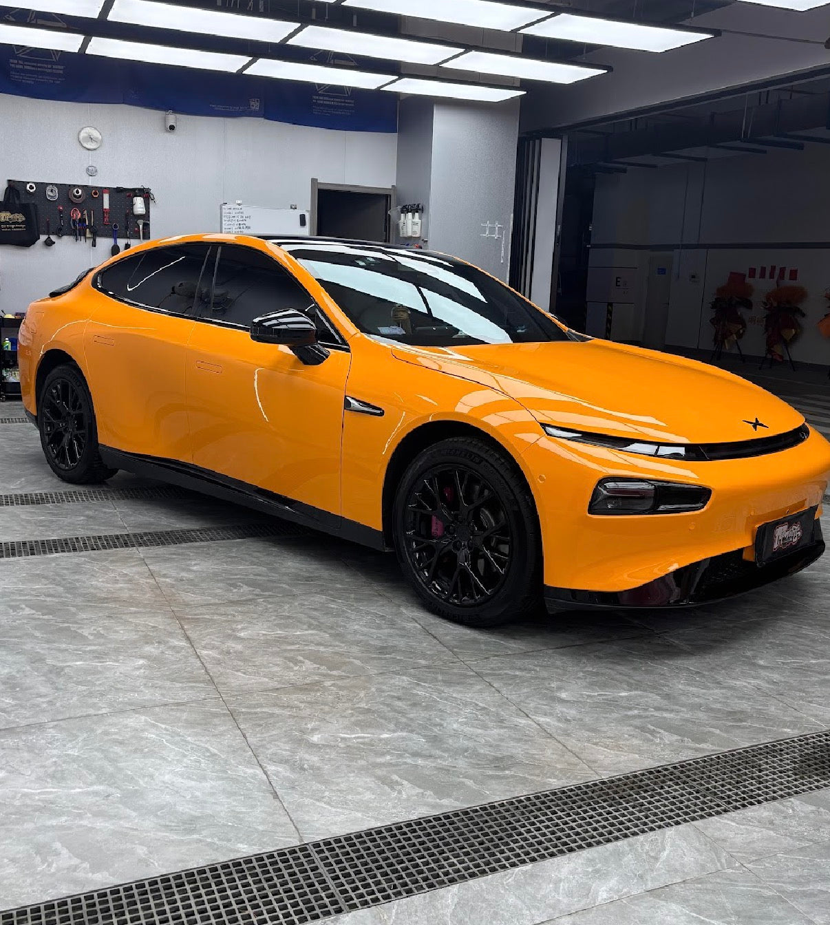 Gloss McLaren Orange