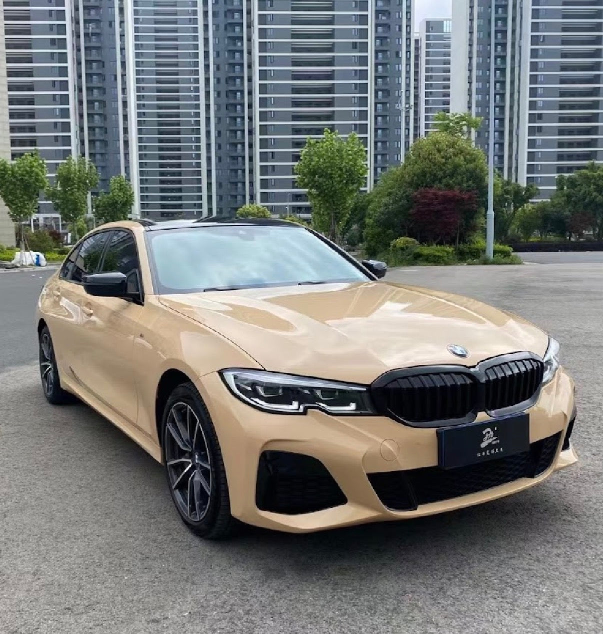 Gloss Crystal Sand Dune Yellow