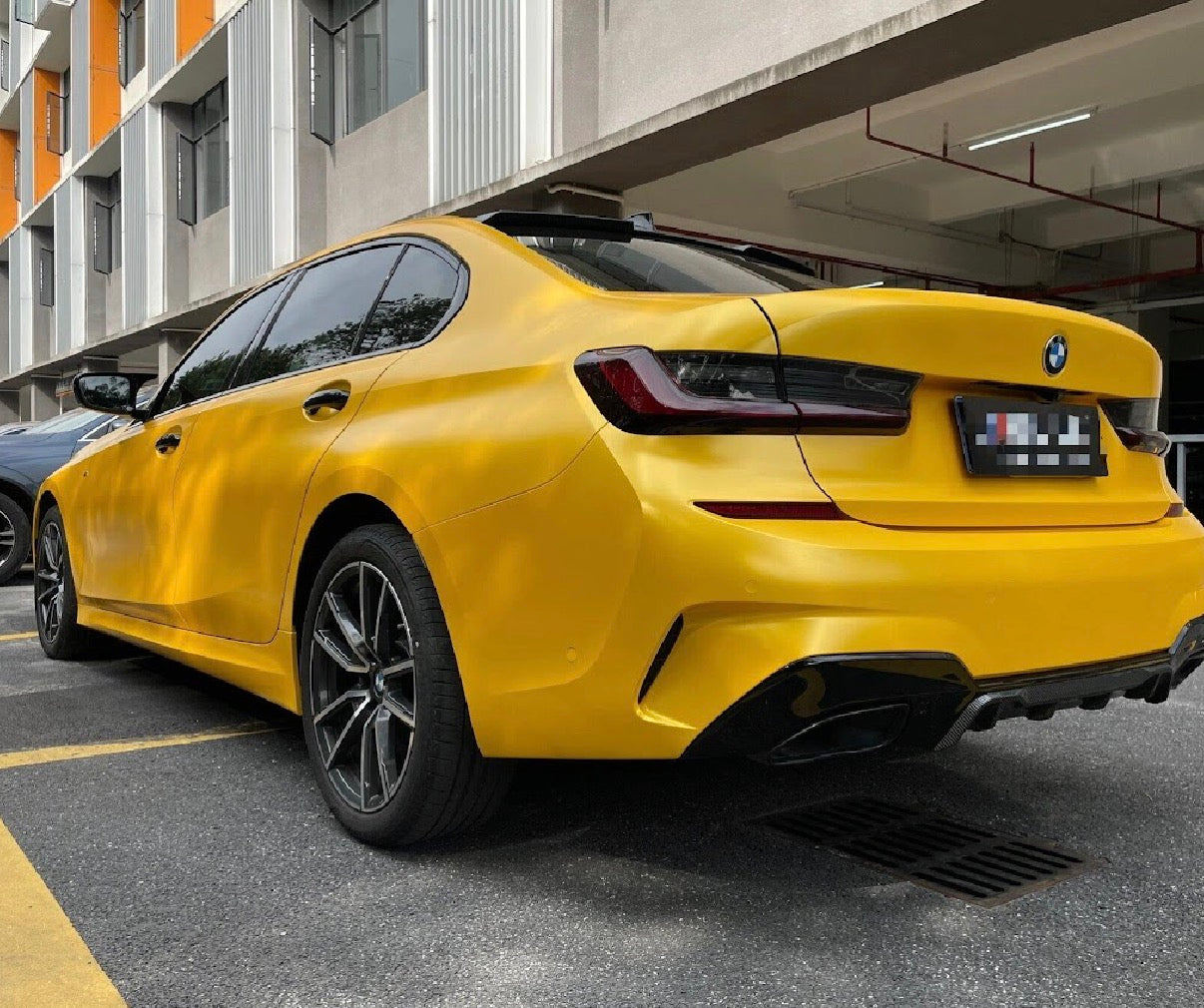Satin Heat Wave Yellow