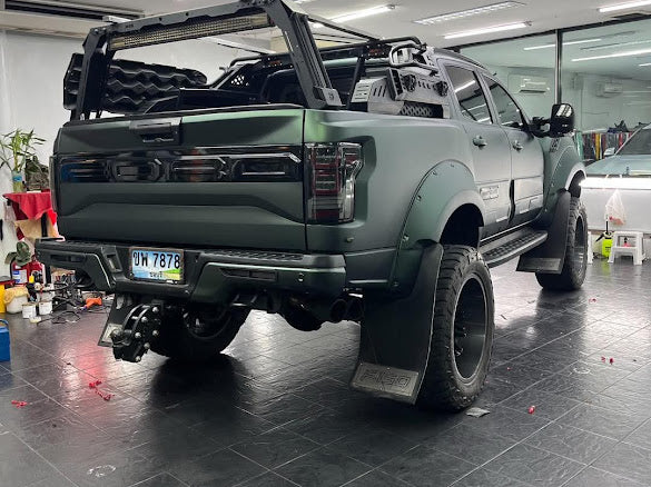 Matte Green / Light Green Metallic