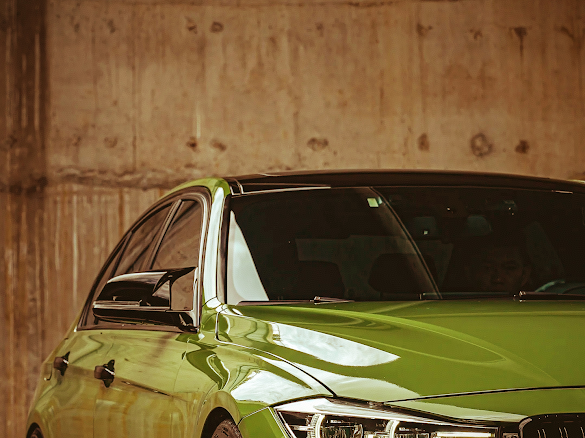 Gloss Crystal Racing Green