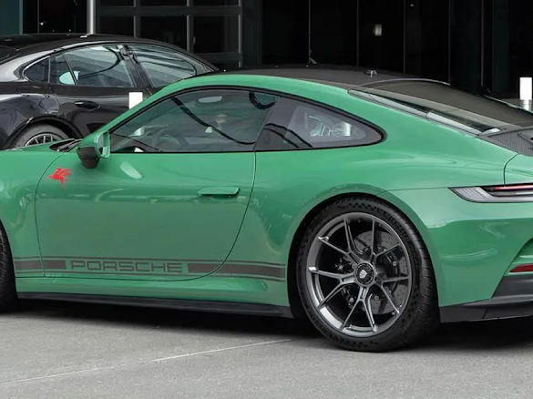 Gloss Porsche Onium Green